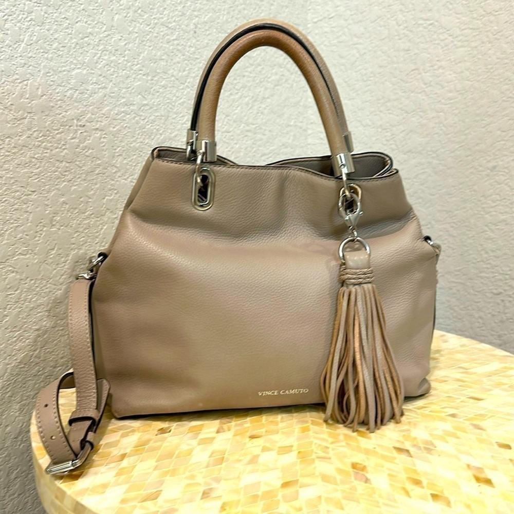 Vince Camuto tote